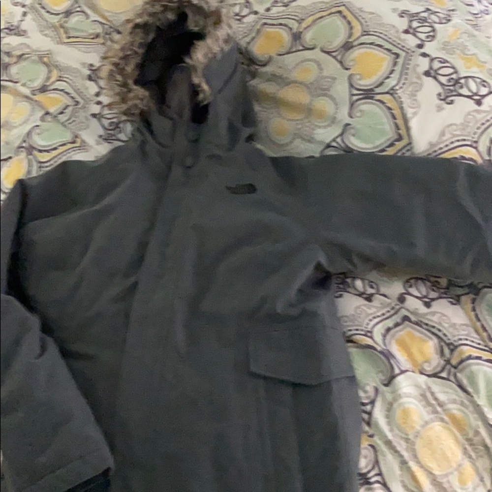 Kids gray North Face hooded winter coat sz l